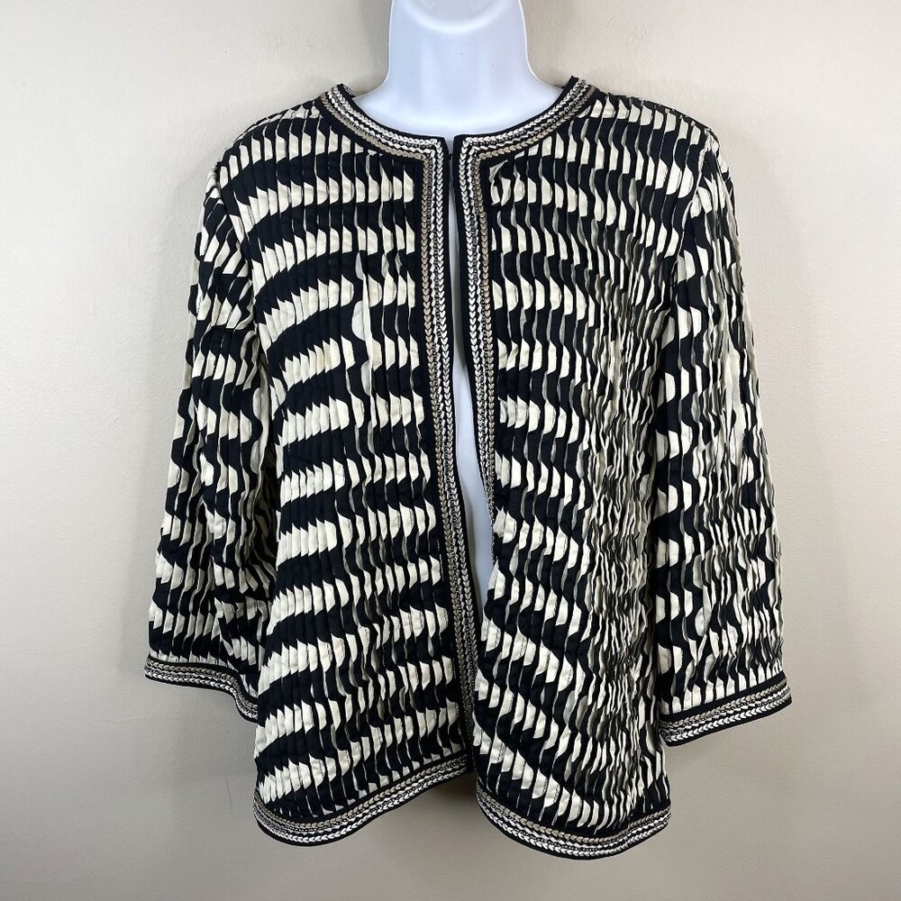 Chico’s Travelers Pleated Modern City Style Jacket NWT 2 Large Beaded Timeless
